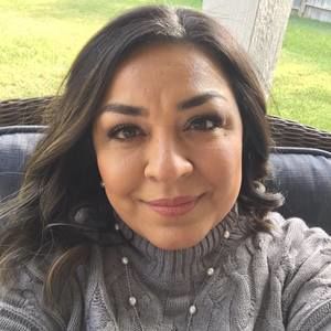 Meet your Posher, Monica